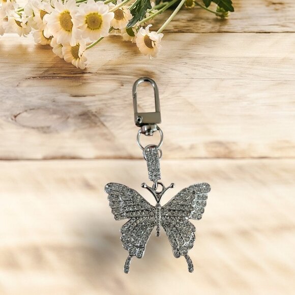 Silver Alloy Butterfly with Rhinestones Zipper Pull or Purse Charm  NWOT - Picture 1 of 2